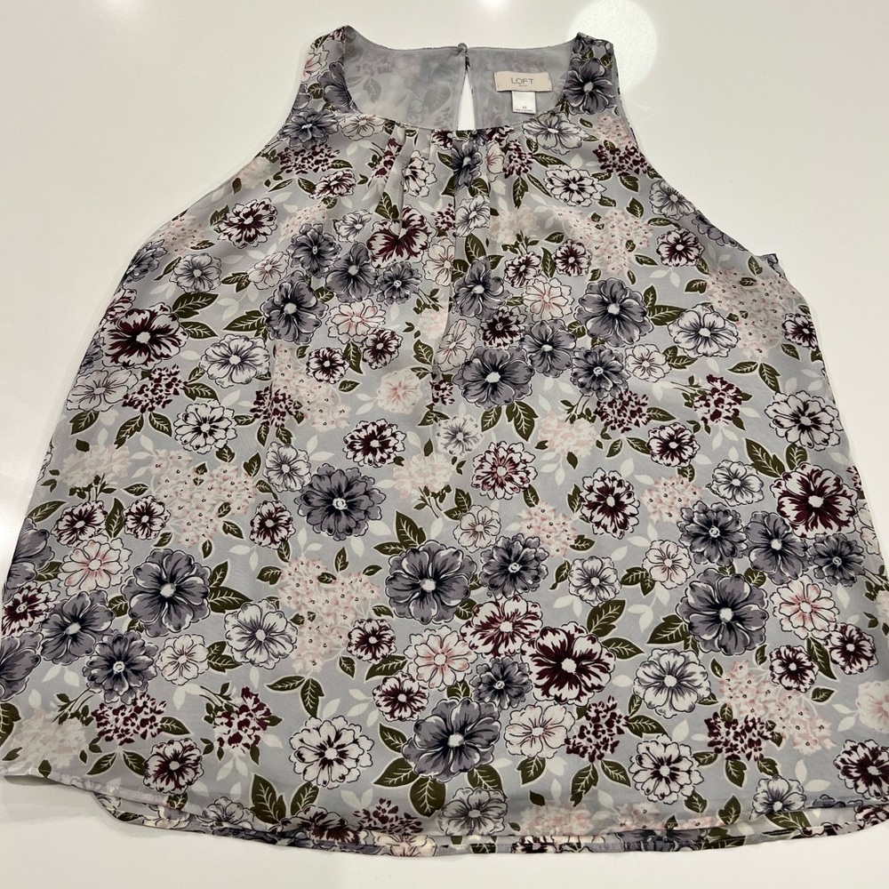Like NEW | LOFT | Medium top